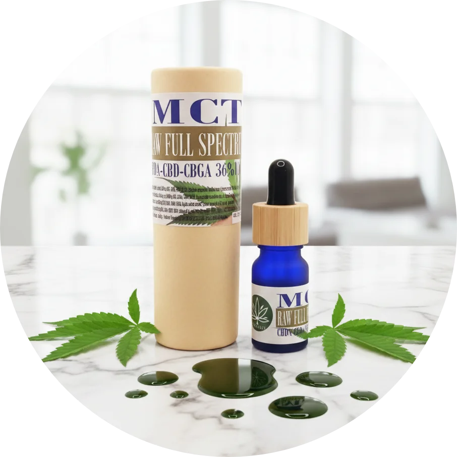 CBDITALY MCT CBD+CBDA Oil 36% RAW full spectrum flacone in vetro blu con packaging kraft e foglie di canapa
